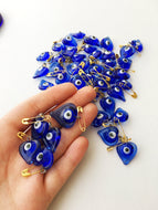 Glass wedding favors evil eye - 25pcs -  unique wedding favors - tiny evil eye safety pins - wedding favor - evil eye bead - nazar boncuk - Evileyefavor
