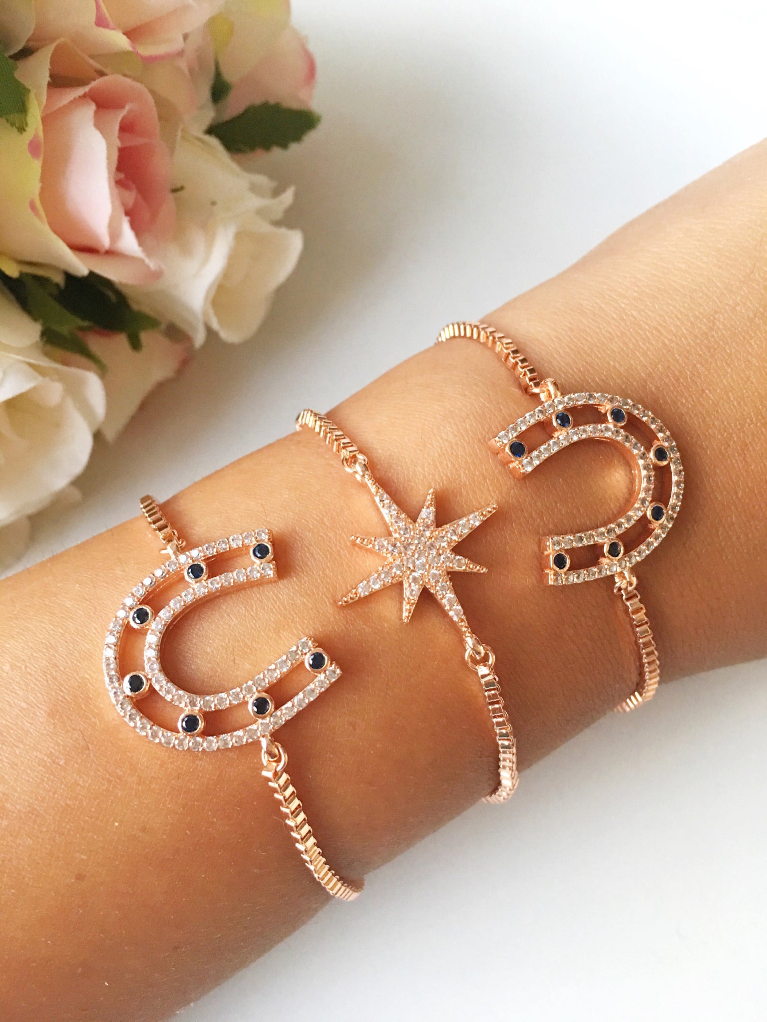 Rose gold deals horseshoe bracelet